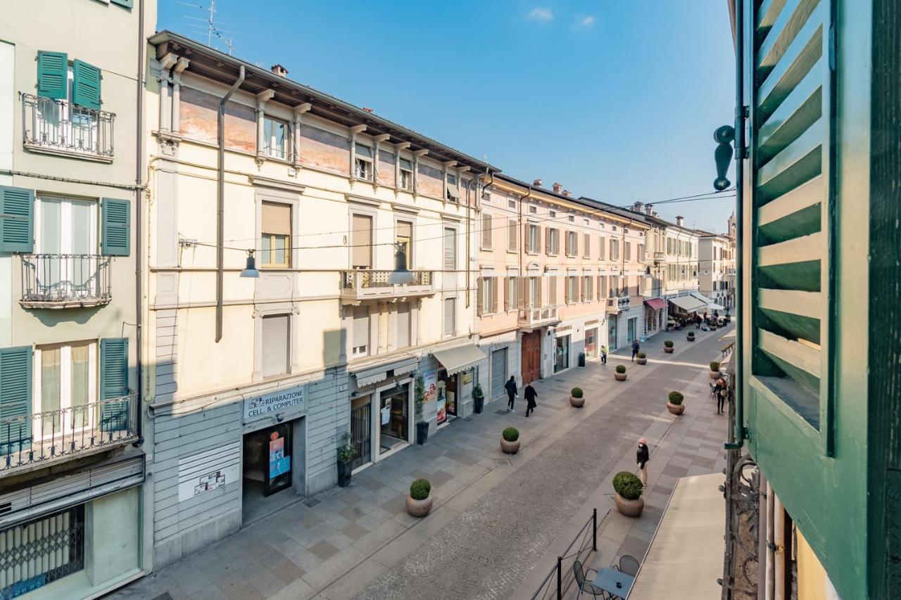 Appartamento Piazza Garibaldi - F&L Apartment Brescia Exteriör bild