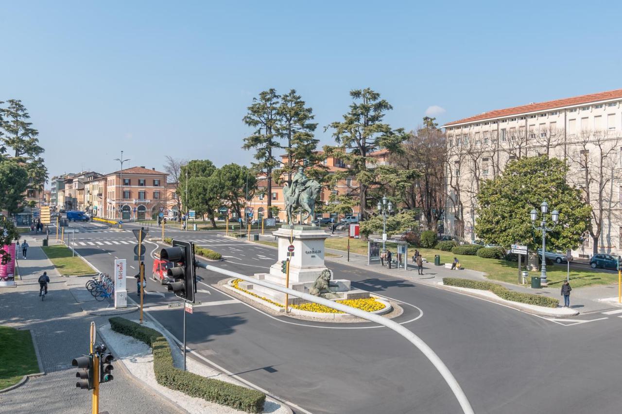 Appartamento Piazza Garibaldi - F&L Apartment Brescia Exteriör bild