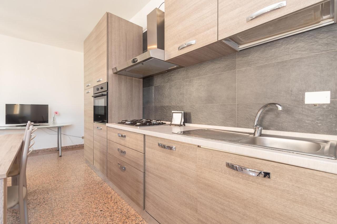Appartamento Piazza Garibaldi - F&L Apartment Brescia Exteriör bild